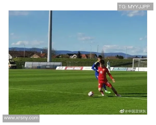 足球明星街拍视频展现时尚与运动完美结合的精彩瞬间