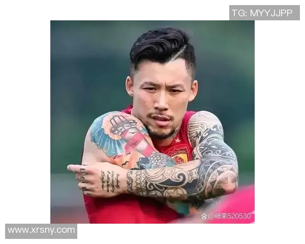 中文纹身足球明星女生的魅力与个性展现之旅